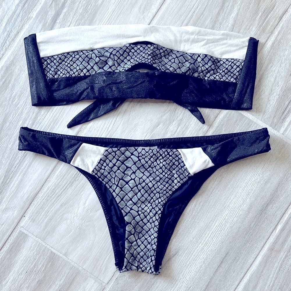 Pilyq Snake Black White Strapless Bikini With Ties Bathing Suit Size Medium